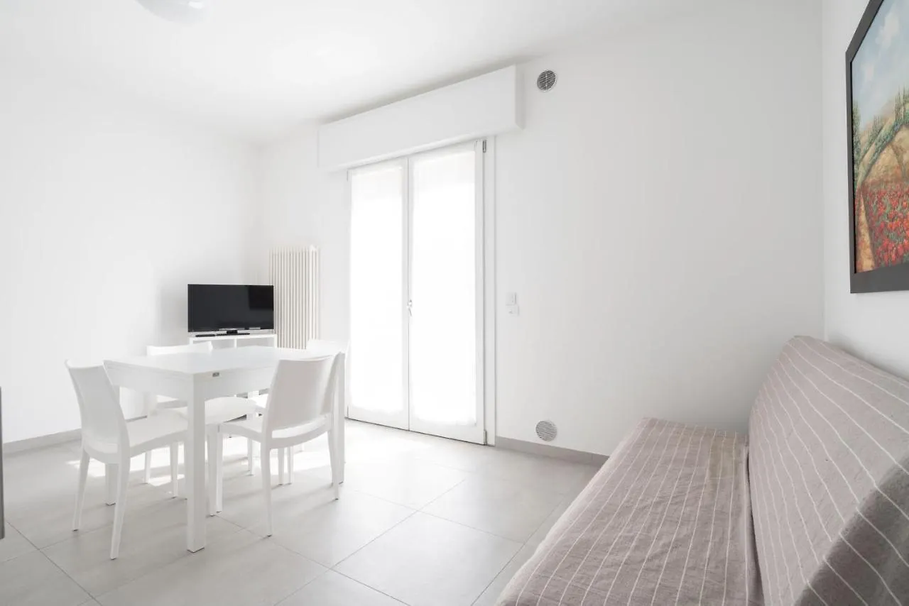 Olanda 2 - Immobiliare Living Apartment Lido di Jesolo Italy